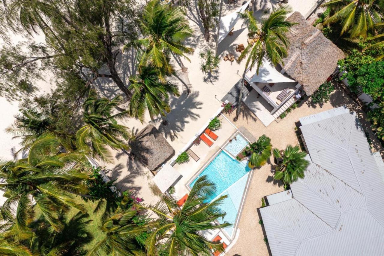 Seashore Beach Hotel Ківенґва Екстер'єр фото