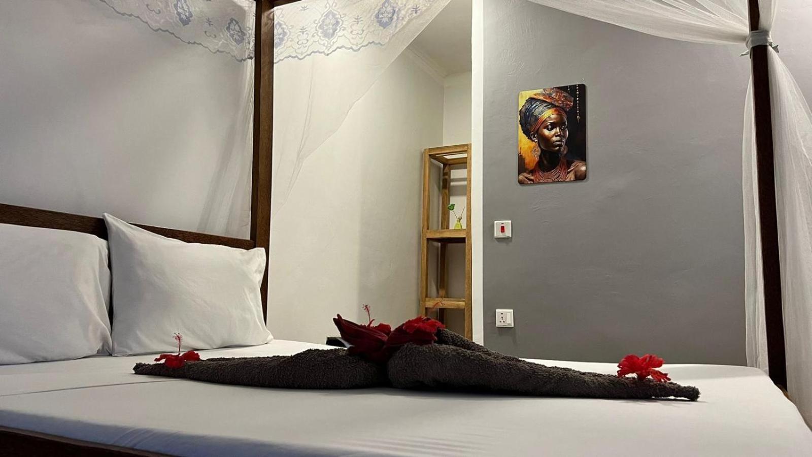 Seashore Beach Hotel Ківенґва Екстер'єр фото